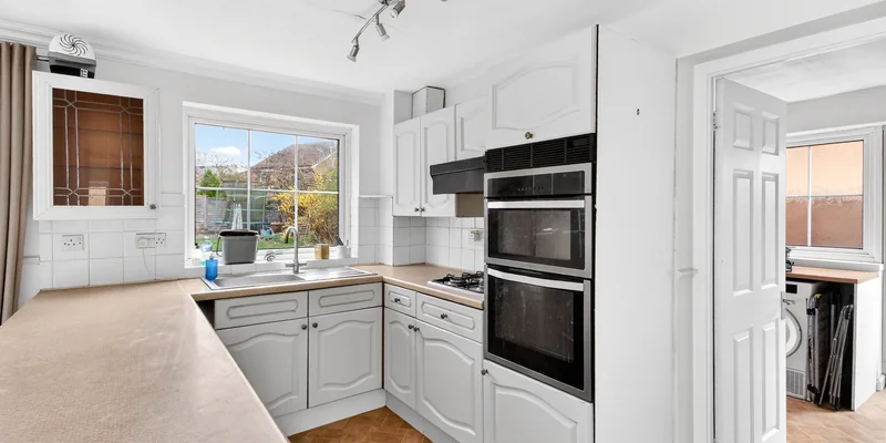 Kent Close, Wokingham, RG41 - Image 3