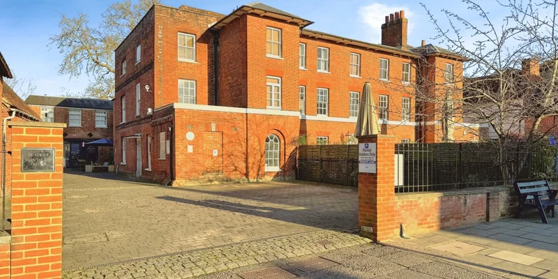 31 Broad Street, Wokingham, RG40 - Image 3