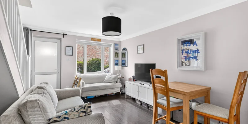 Hombrook Drive, Binfield, RG42 - Image 3