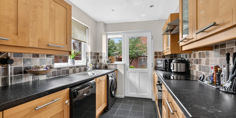 Northway, Wokingham, RG41 - Image 3